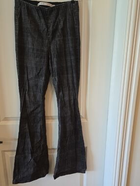 Tinseltown Plaid Flared High Wasted Leggings - Black and Gray
